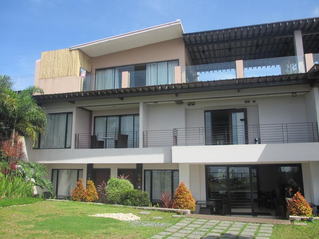 The Theodore Hotel Tagaytay City Dış mekan fotoğraf