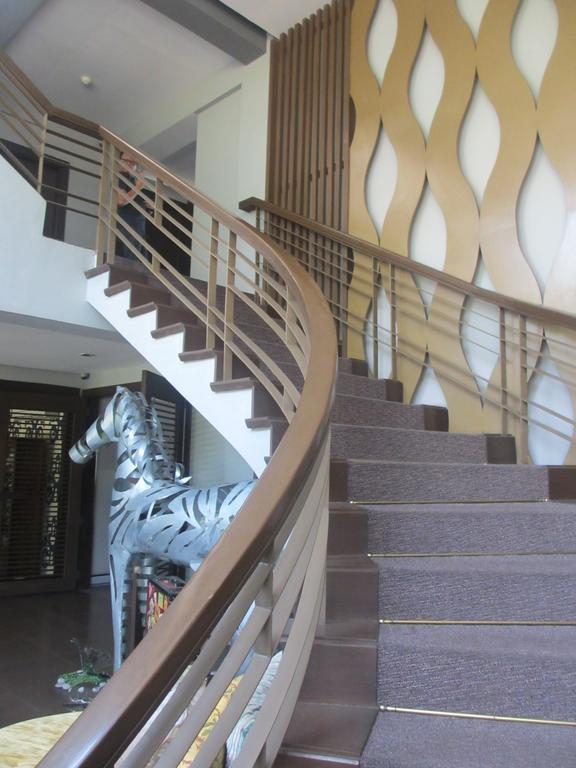 The Theodore Hotel Tagaytay City Dış mekan fotoğraf