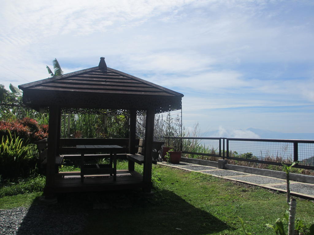 The Theodore Hotel Tagaytay City Dış mekan fotoğraf