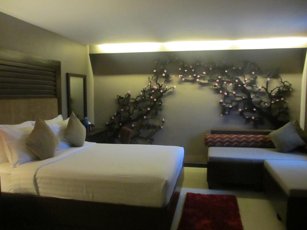The Theodore Hotel Tagaytay City Dış mekan fotoğraf